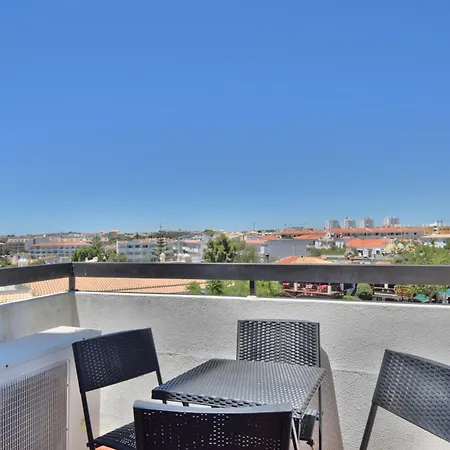 Apartman Beguest Oura Vilanova
